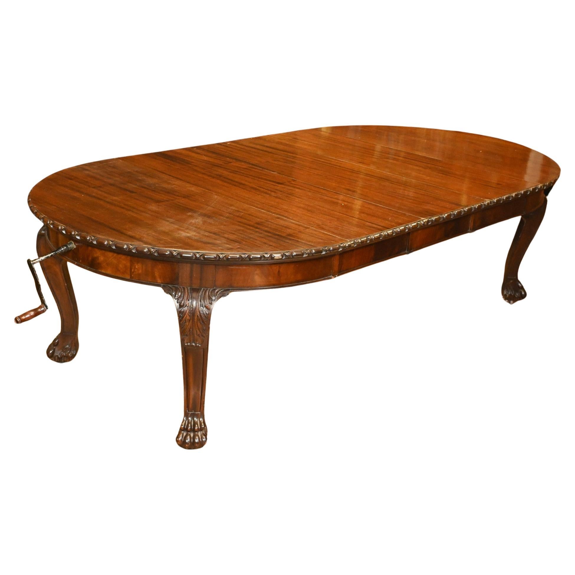 Victorian Dining Table Extending Mahogany Gillows of Lancaster 1880 For Sale