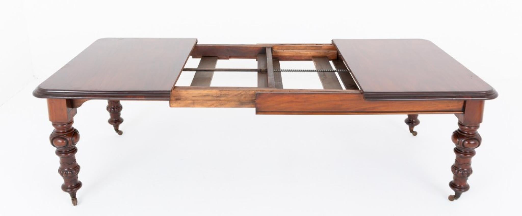 Mid-19th Century Victorian Dining Table Mahogany 10 Seater Extending 1860 For Sale