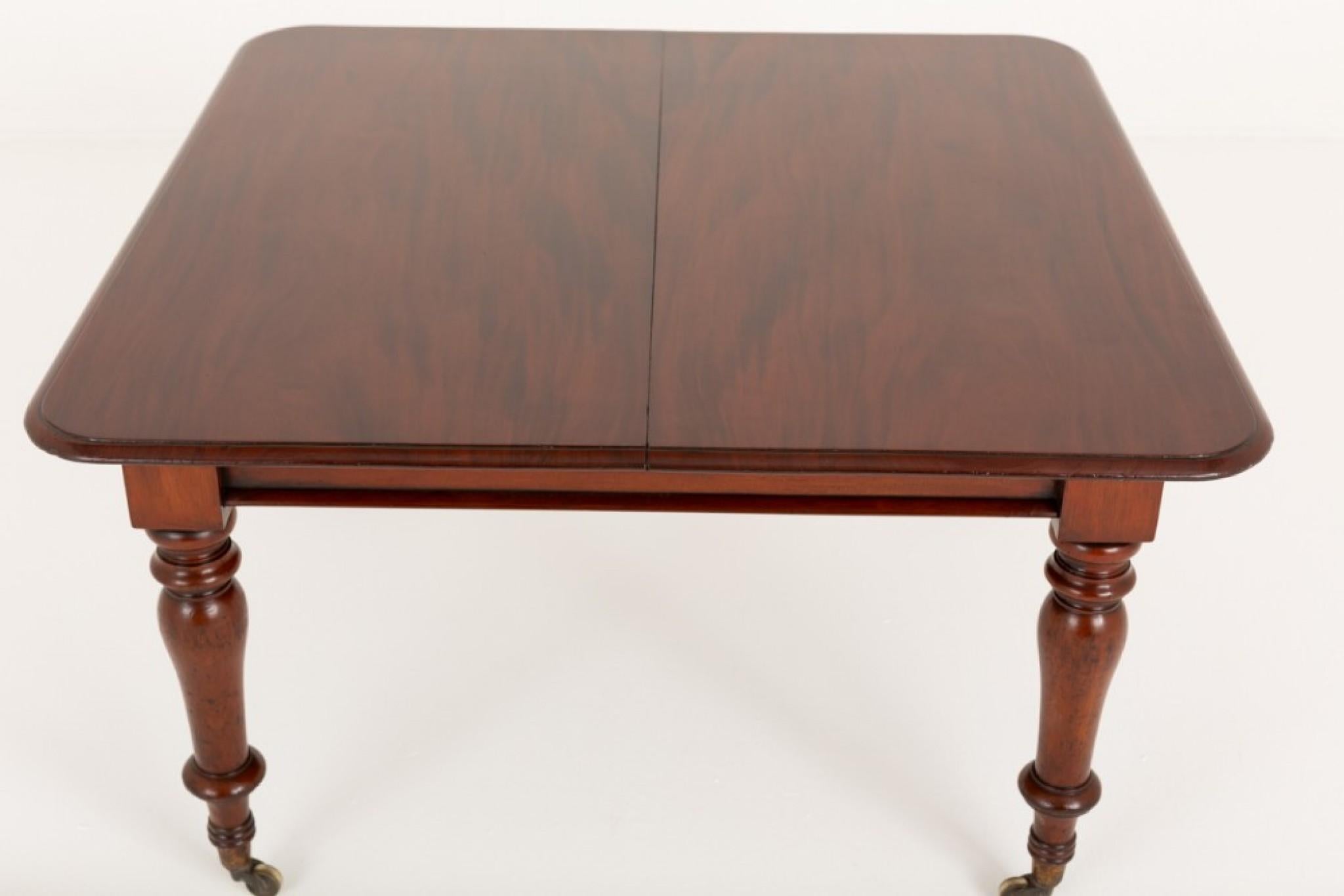 Victorian Dining Table Mahogany Extending 10 Seater For Sale 5