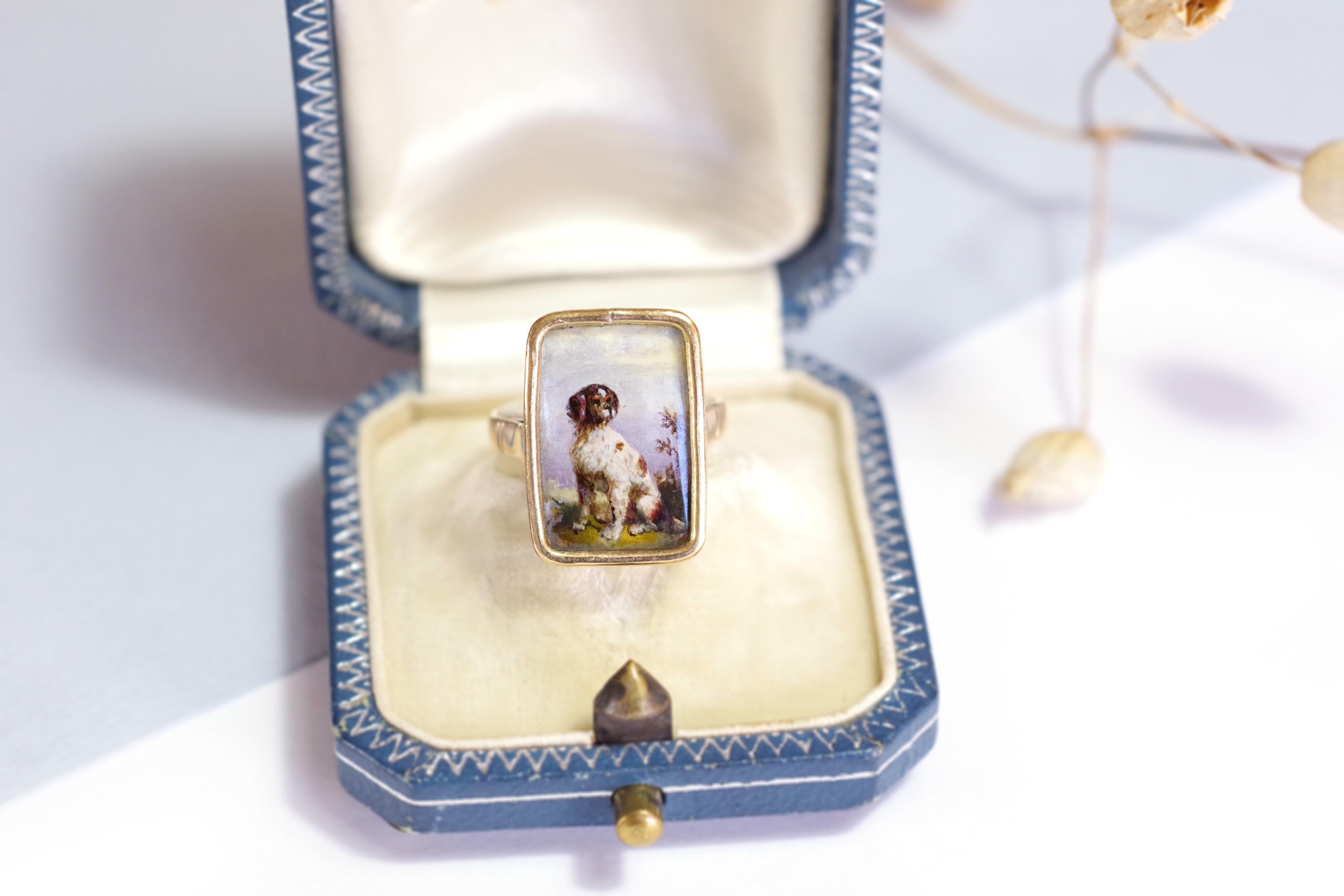Victorian dog ring in gold 9k, dog portrait, English ring, painting For Sale 2