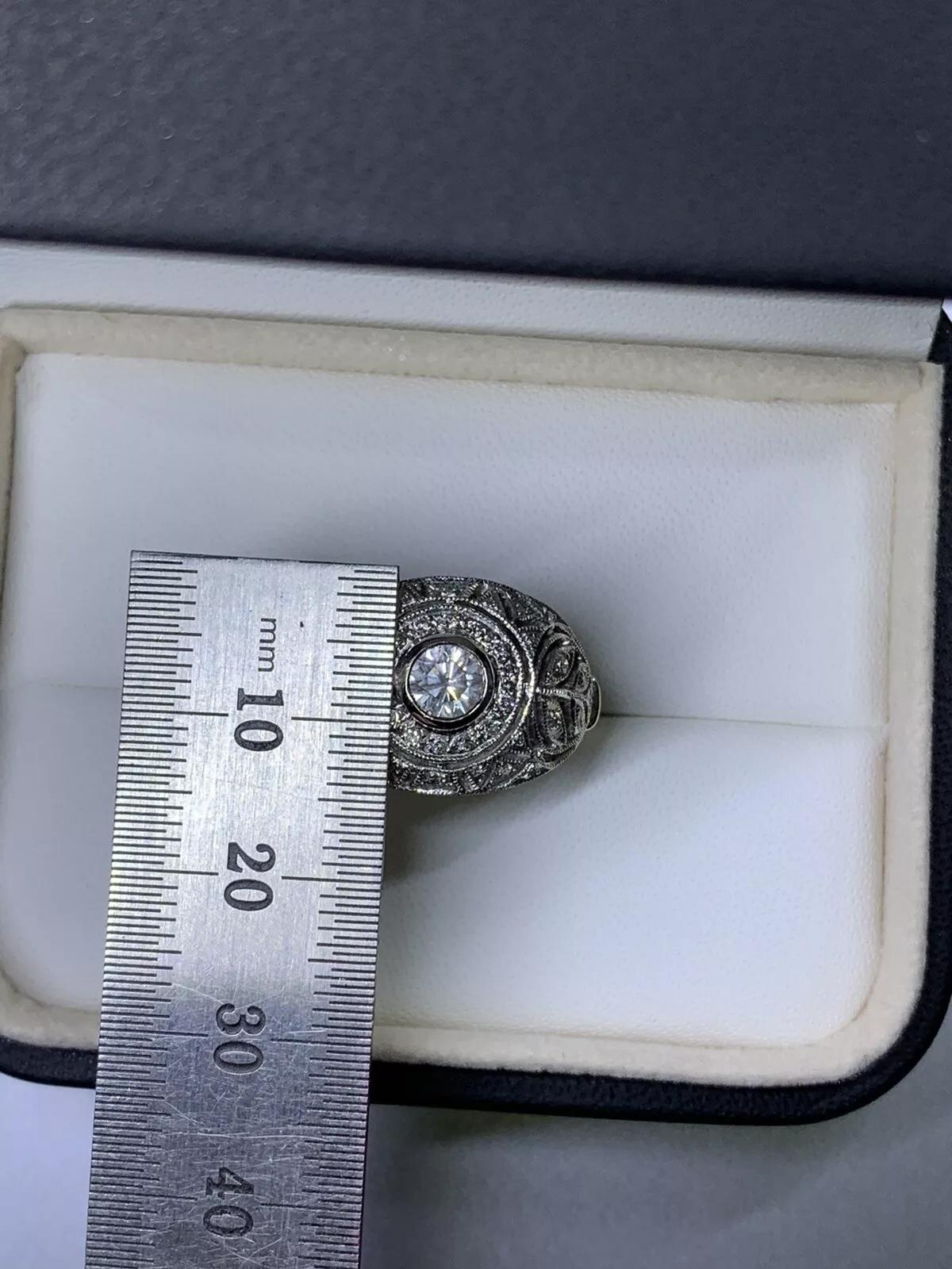 Women's or Men's Victorian dome engagement ring 18k white gold For Sale