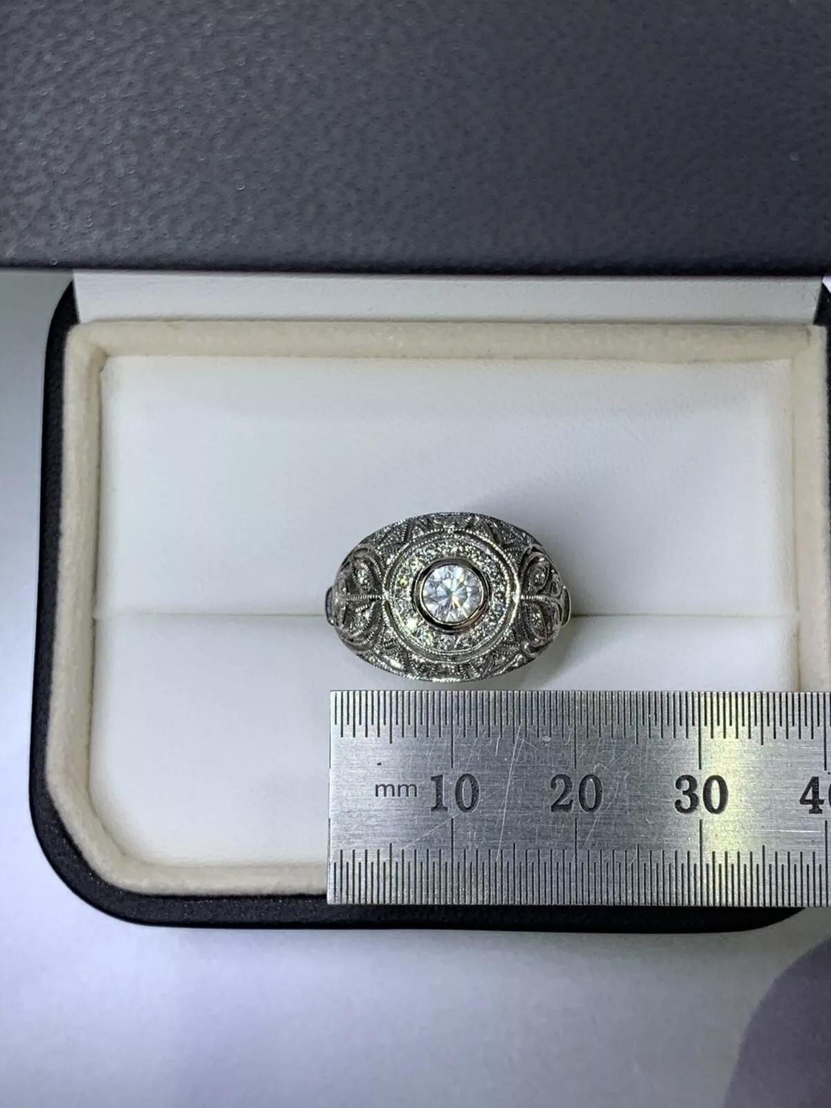Victorian dome engagement ring 18k white gold For Sale 1