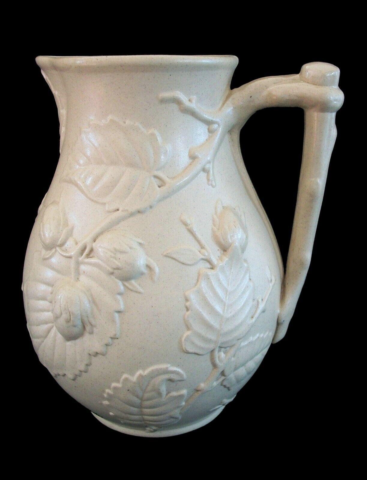 Victorian 'Drabware' Pitcher with Embossed Strawberries, U.K., 19th Century For Sale 5