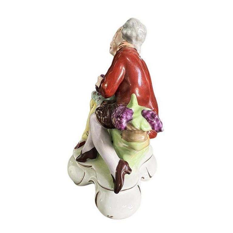 Victorien Figurine d'un couple d'amoureux victorien de Dresde en porcelaine peinte à la main - Allemagne en vente