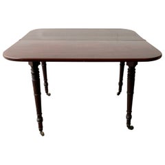 Table de salle à manger à rallonge victorienne en acajou à feuilles tombantes