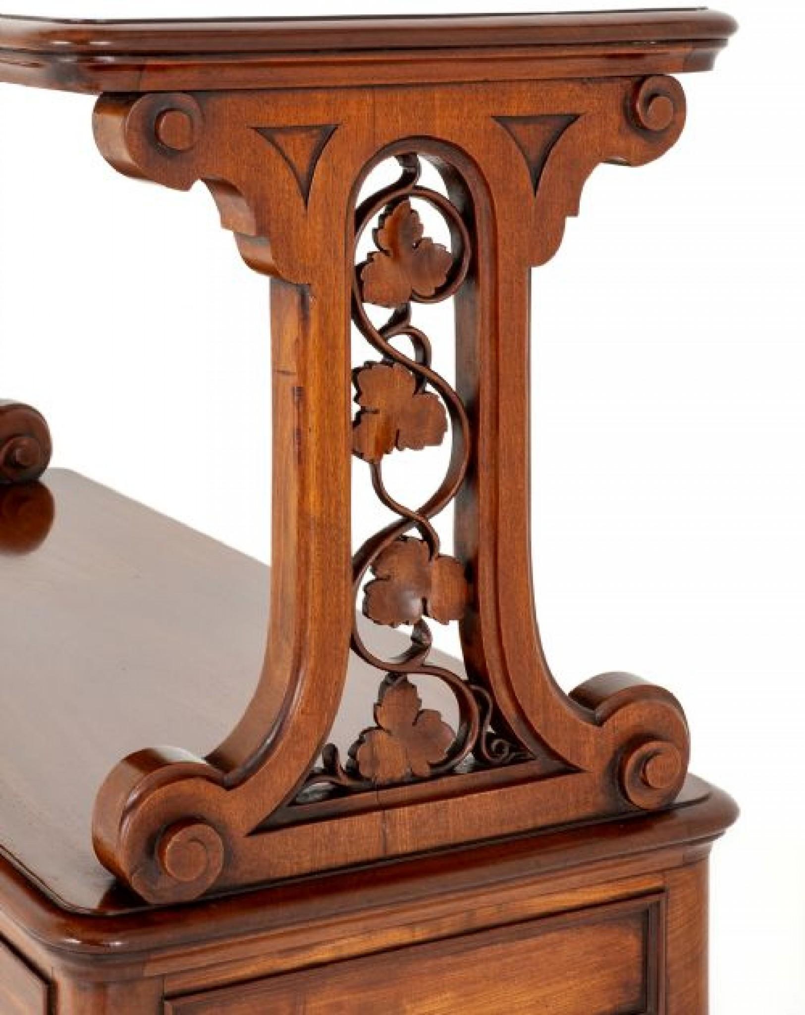 Victorian Dumb Waiter Bookshelf Mahogany 1860 In Good Condition For Sale In Potters Bar, GB