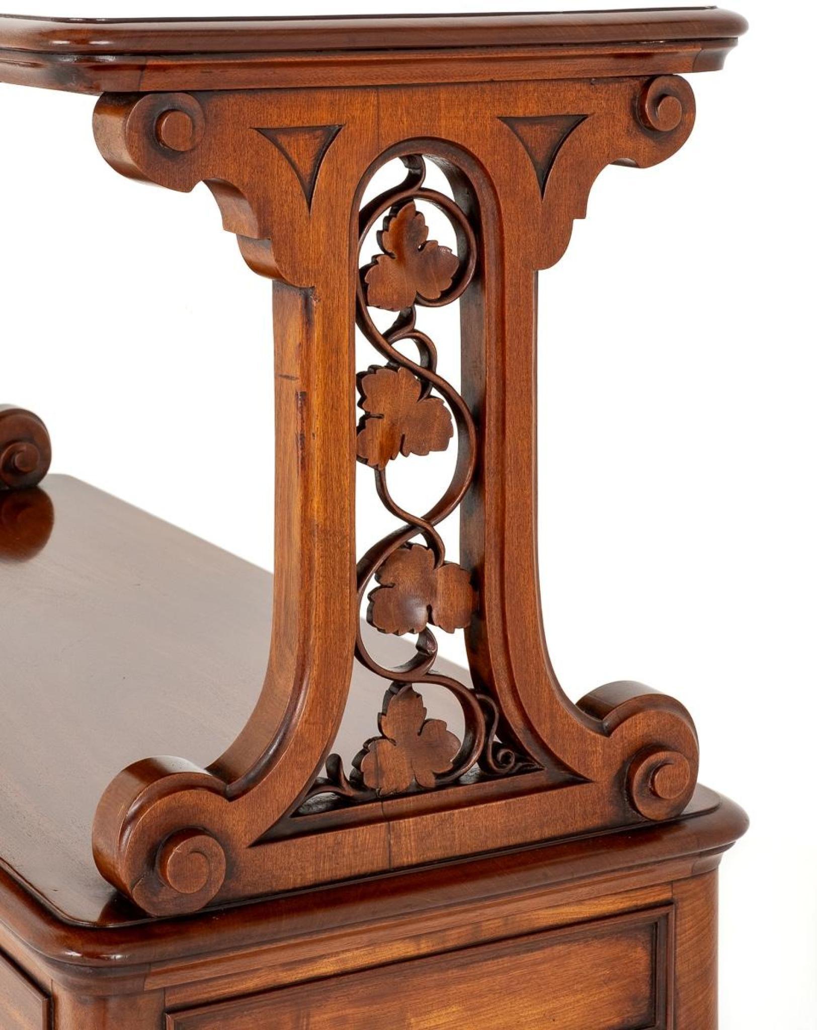 Victorian Dumb Waiter Mahogany Bookcase 1860 in vendita 1