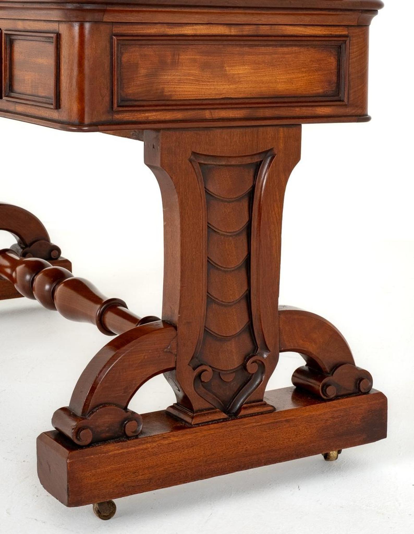 Victorian Dumb Waiter Mahogany Bookcase 1860 in vendita 2