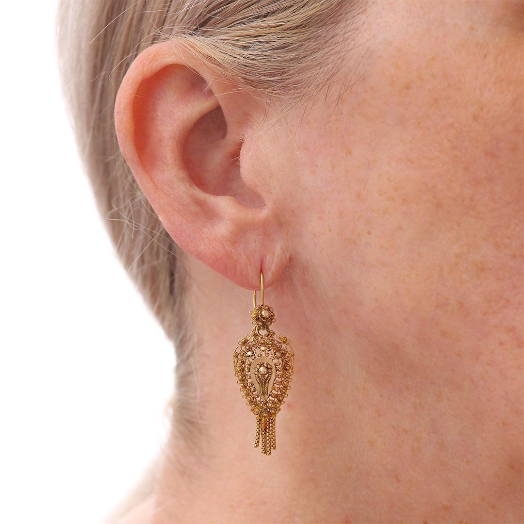 Victorian Dutch 14 Carat Gold Tassel Drop Earrings, circa 1850 For Sale 1