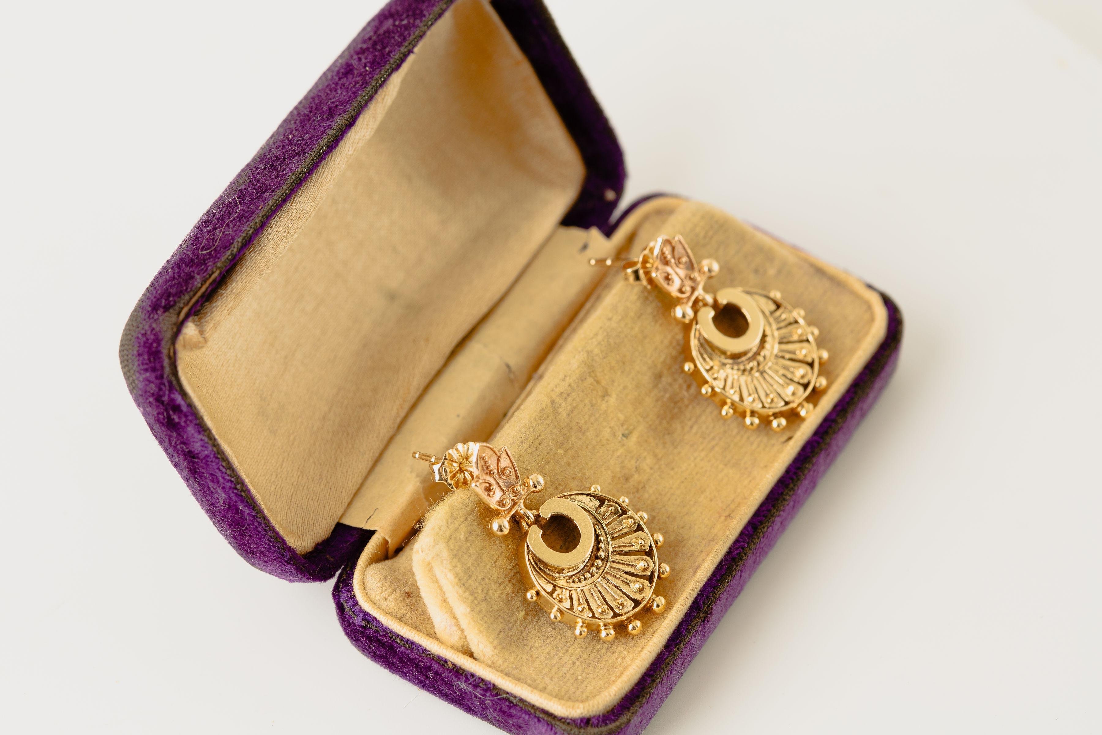 Viktorianische Ohrringe im etruskischen Revival-Stil/14k Gelbgold-Ohrringe im Zustand „Gut“ im Angebot in Bernardsville, NJ