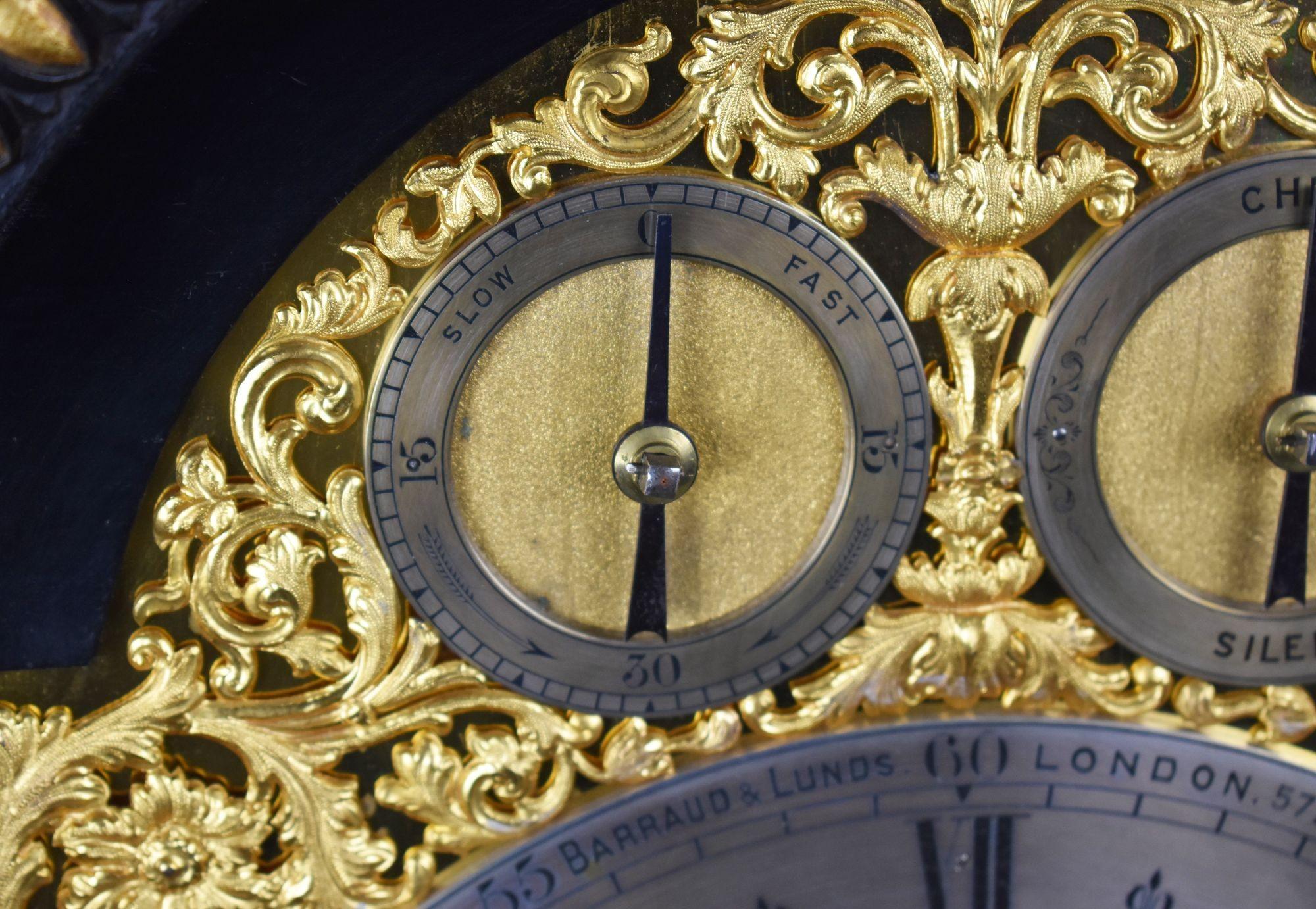 Horloge de support victorienne en bois d'ébène de Barraud & Lunds en vente 10