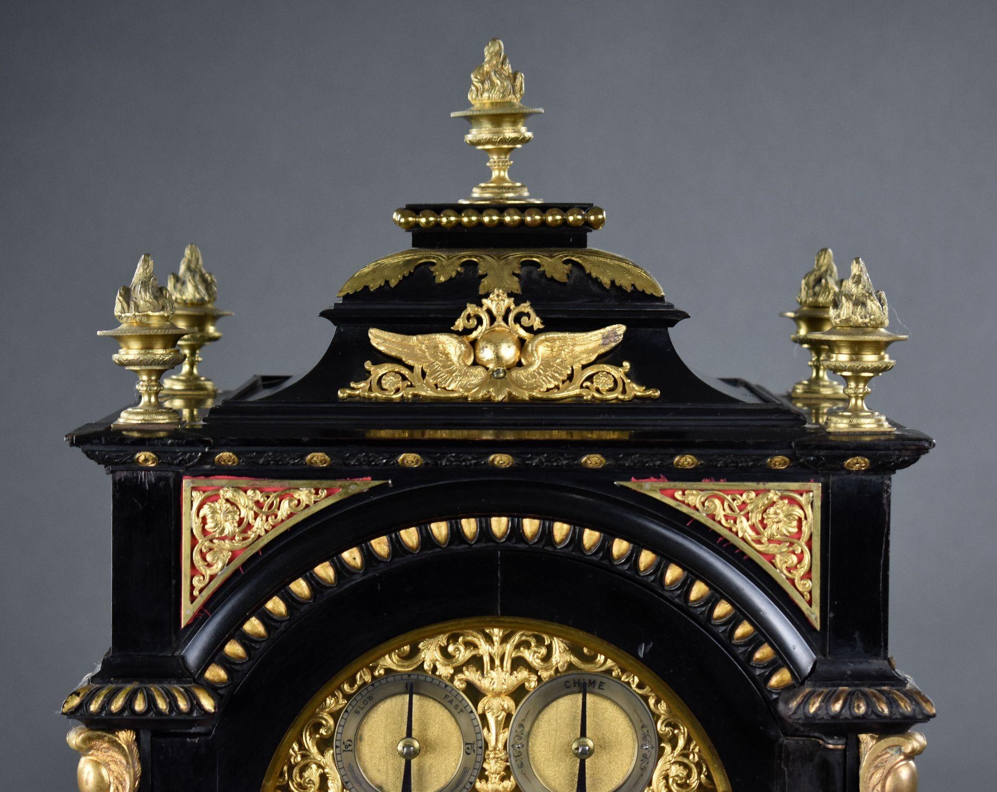 Horloge de support victorienne en bois d'ébène de Barraud & Lunds en vente 3