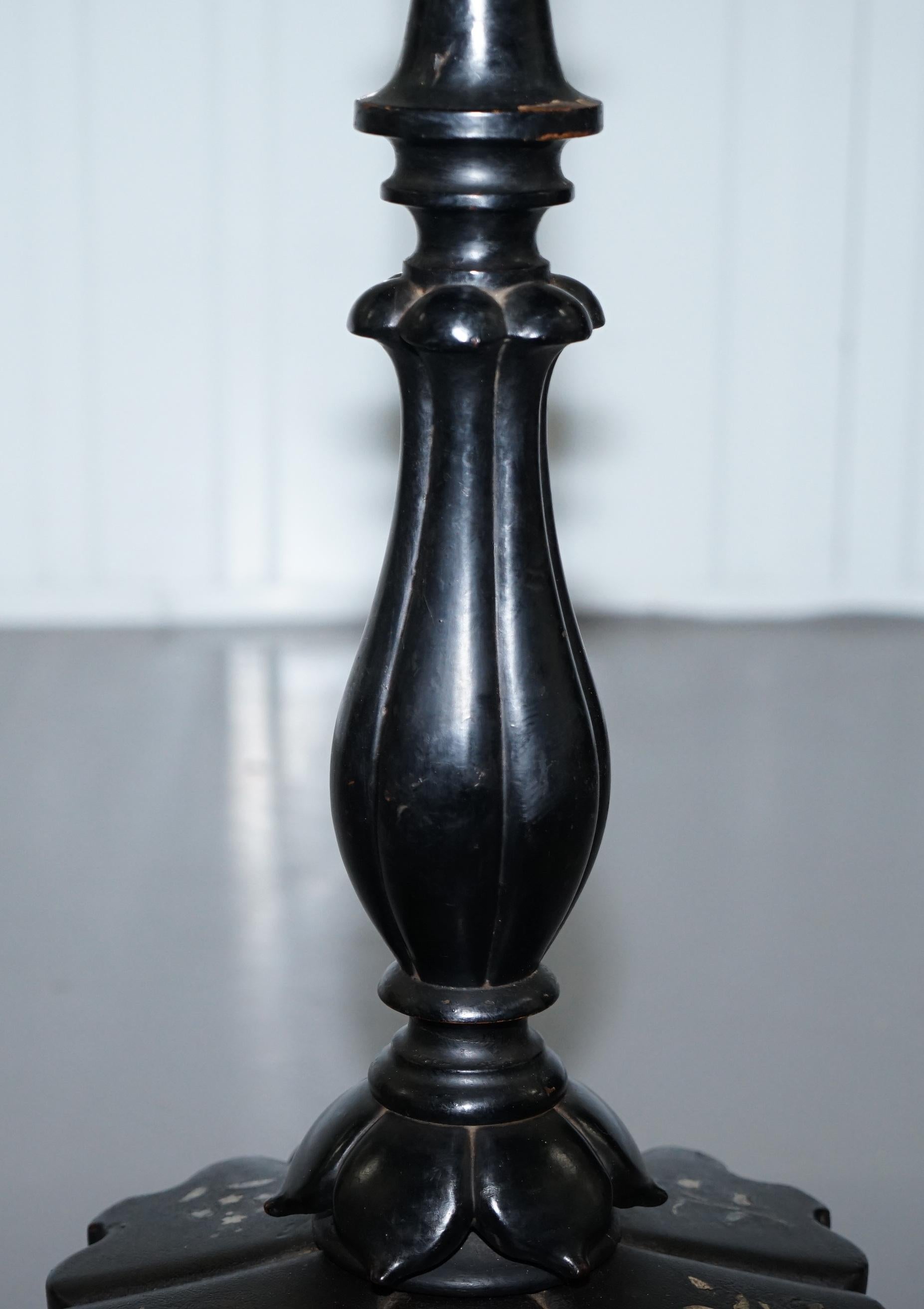 Victorian Ebonised Mother of Pearl Inlaid Tilt Top Chess Table Flowers Butterfly 8