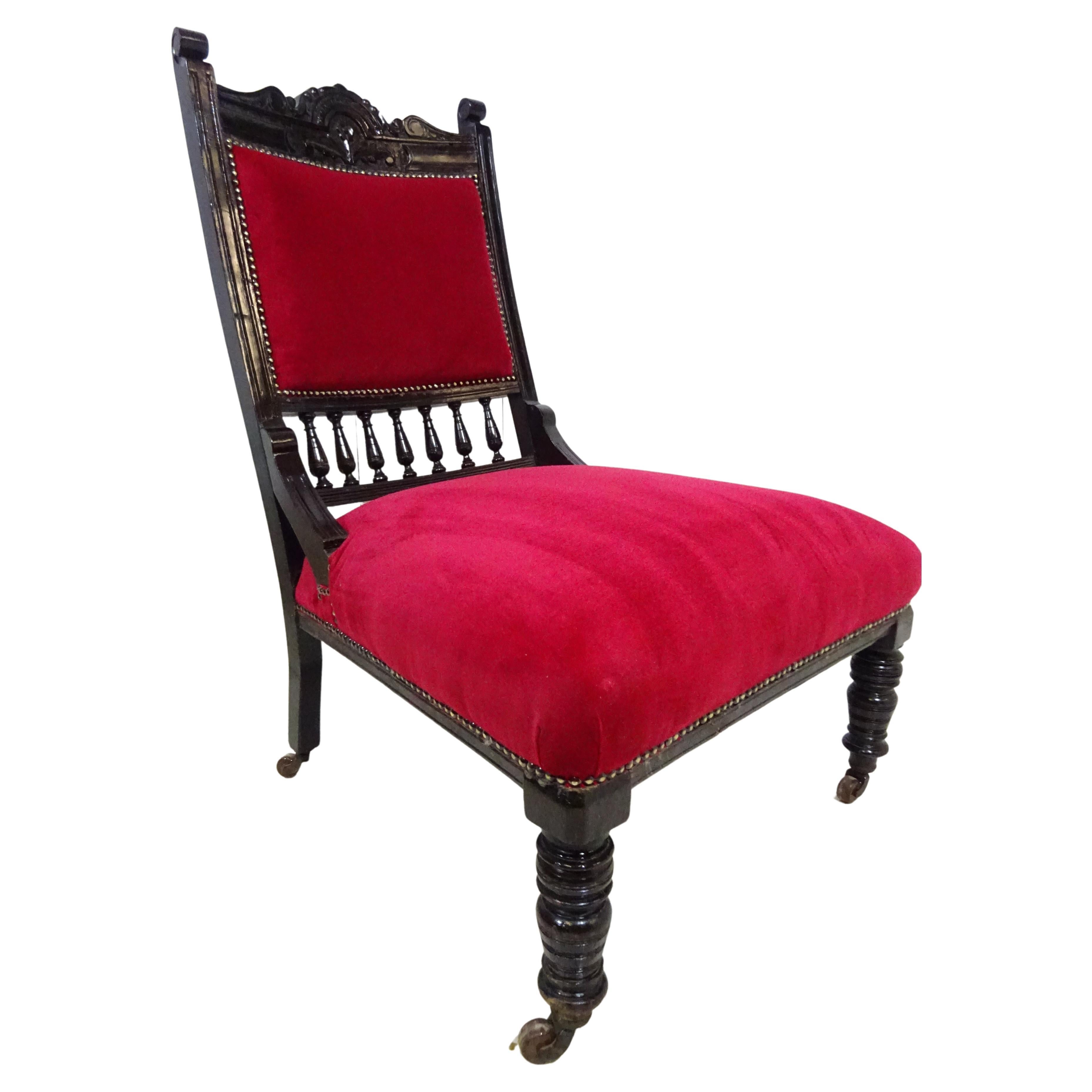 Chaise d'appoint victorienne ébénisée avec assise en velours