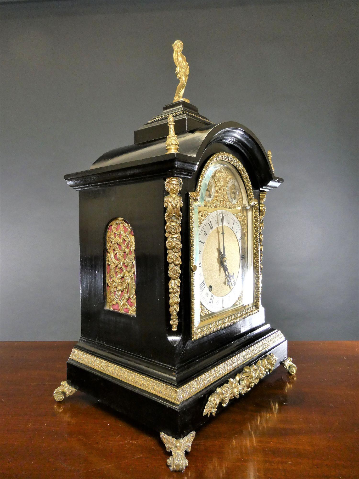 Allemand Horloge Victorienne en bois d'ébène avec support de cheminée Ting-Tang en vente