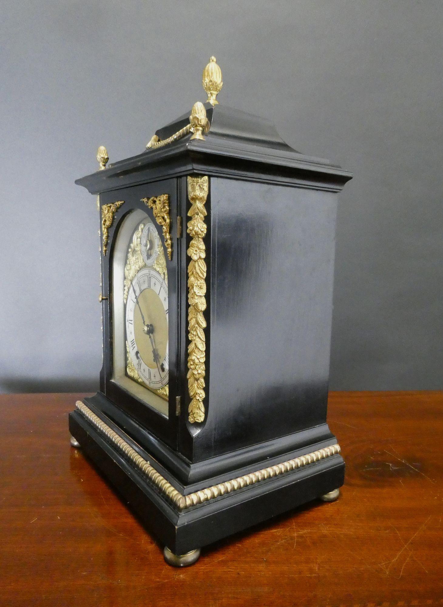 Victorian Ebonised Ting-Tang Mantel Clock In Good Condition For Sale In Norwich, GB