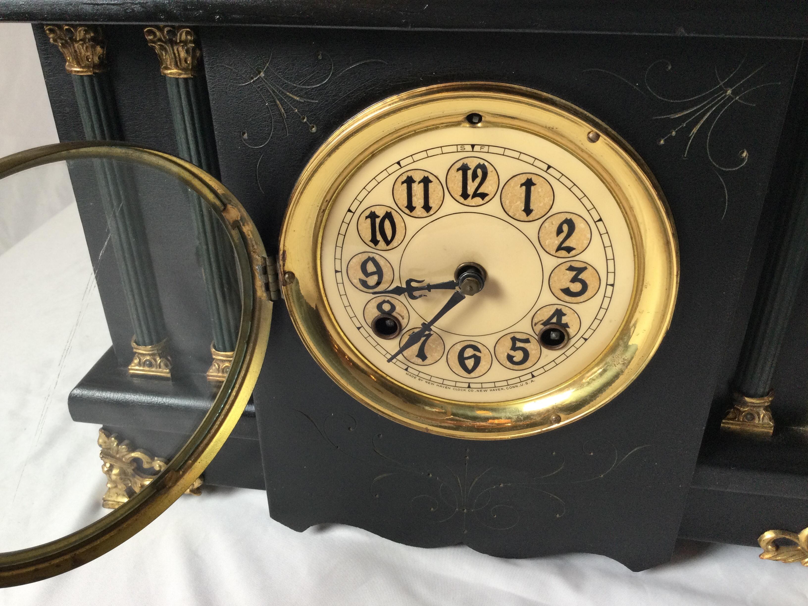 Victorian Ebonized Wood Mantle Clock In Good Condition For Sale In Lambertville, NJ