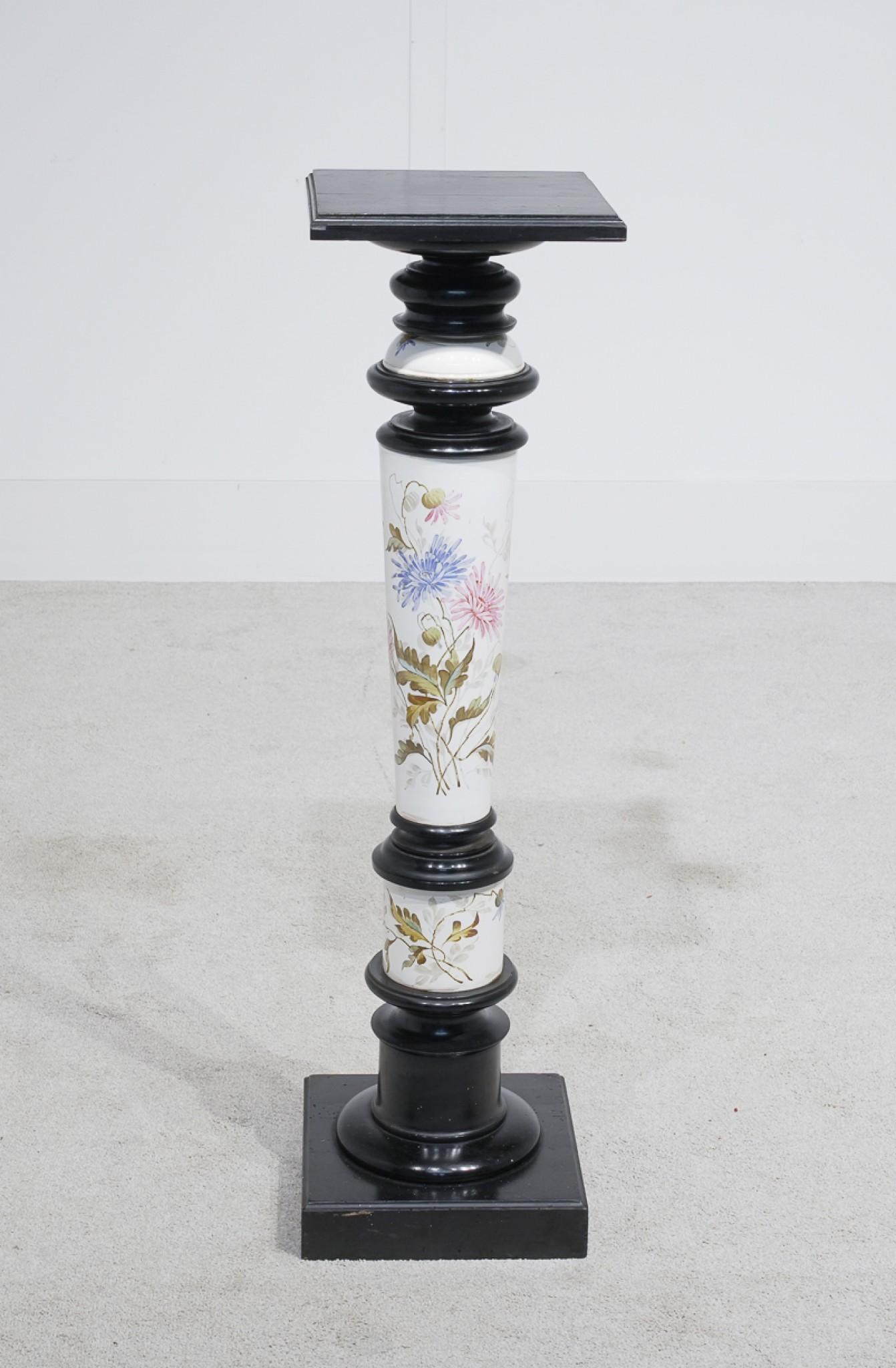 Victorian Ebony Pedestal Stand Porcelain Column In Good Condition For Sale In Potters Bar, GB