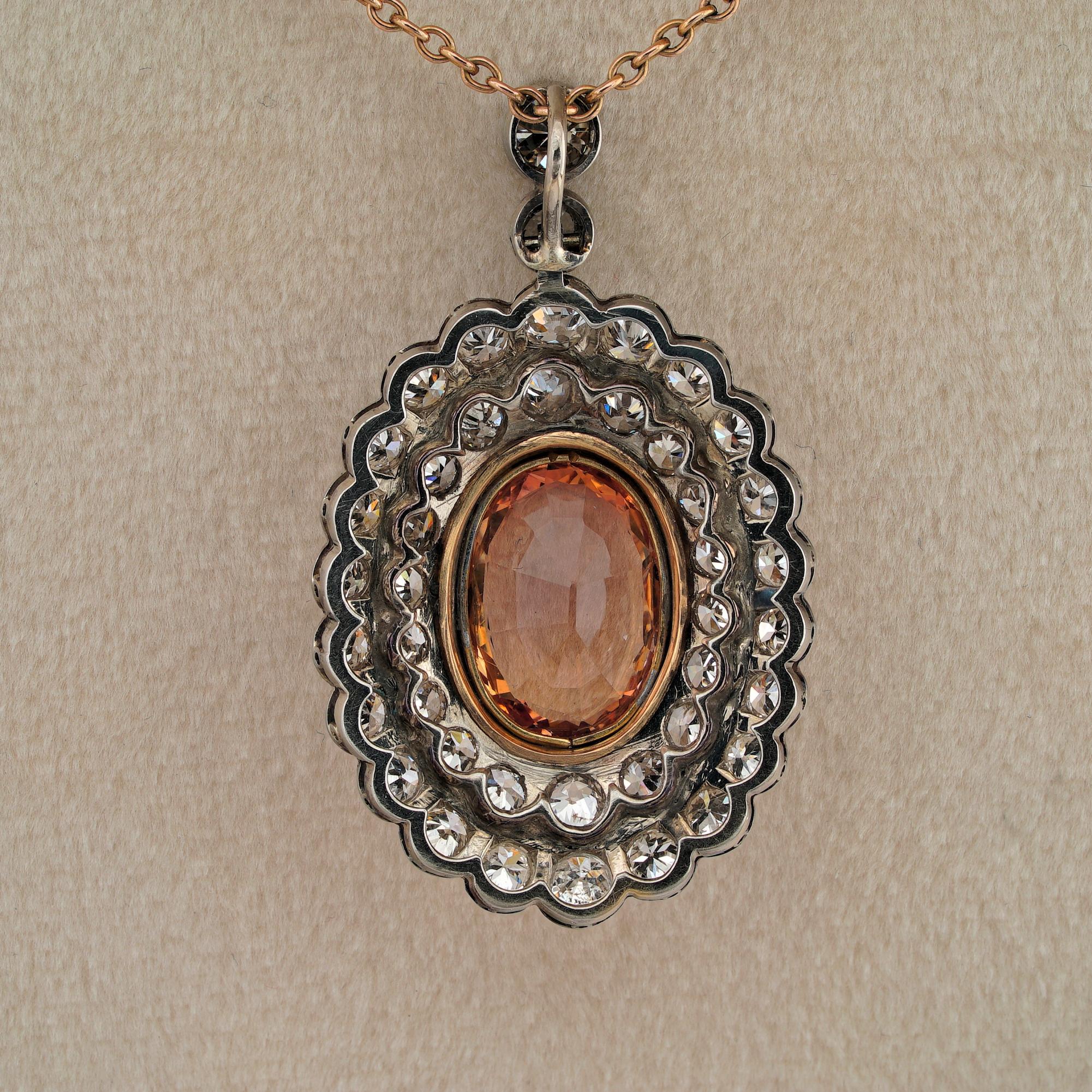 Victorian/Edwardian Imperial Topaz Diamond Pendant/Necklace 1900 ca. In Good Condition For Sale In Napoli, IT