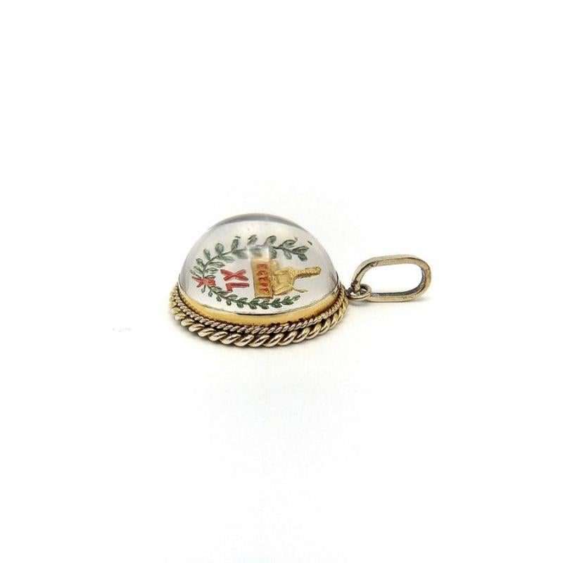 Taille cabochon Cristal de Sphinx d'Essex peint à l'envers en or 14 carats de style néo-égyptien victorien en vente