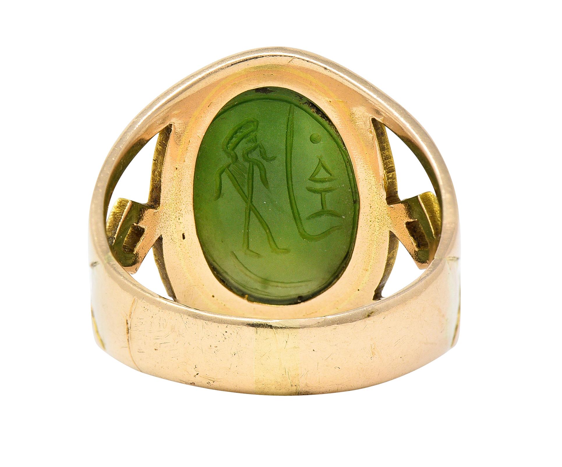 Victorian Egyptian Revival Carved Nephrite 14 Karat Gold Antique Scarab Ring In Excellent Condition In Philadelphia, PA