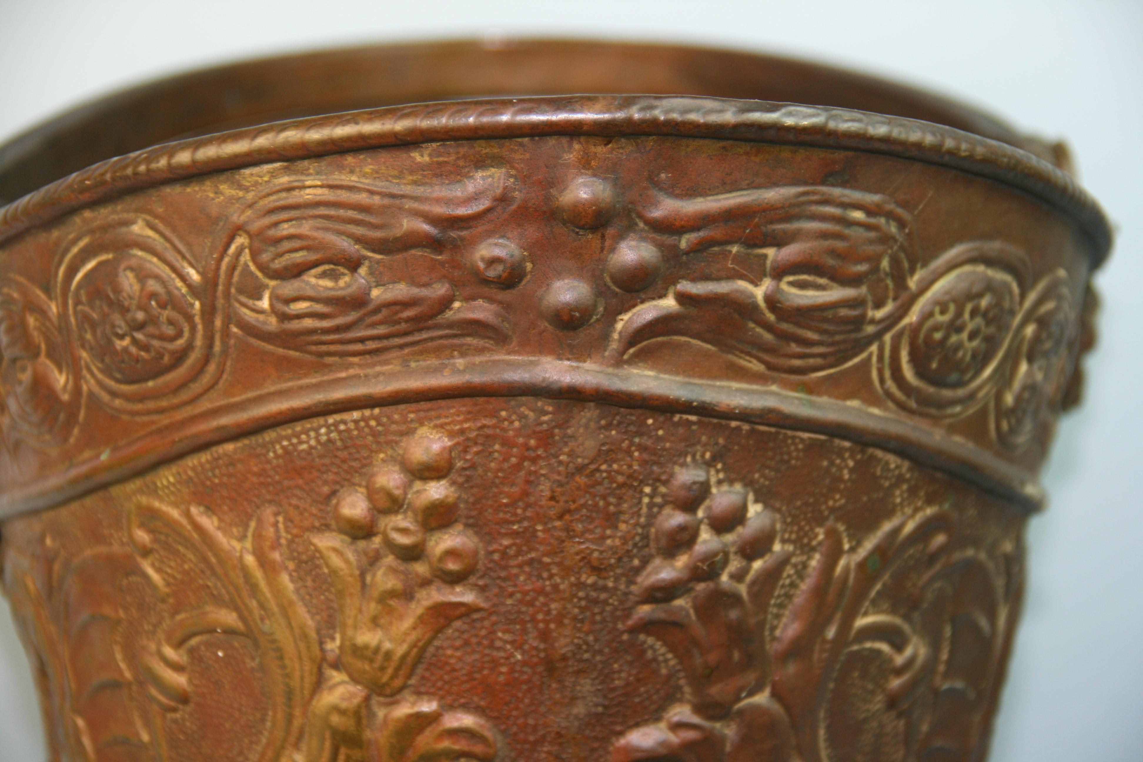 Victorian Embossed Coal/Wood Bucket Brass/Metal Late 19th Century For Sale 4