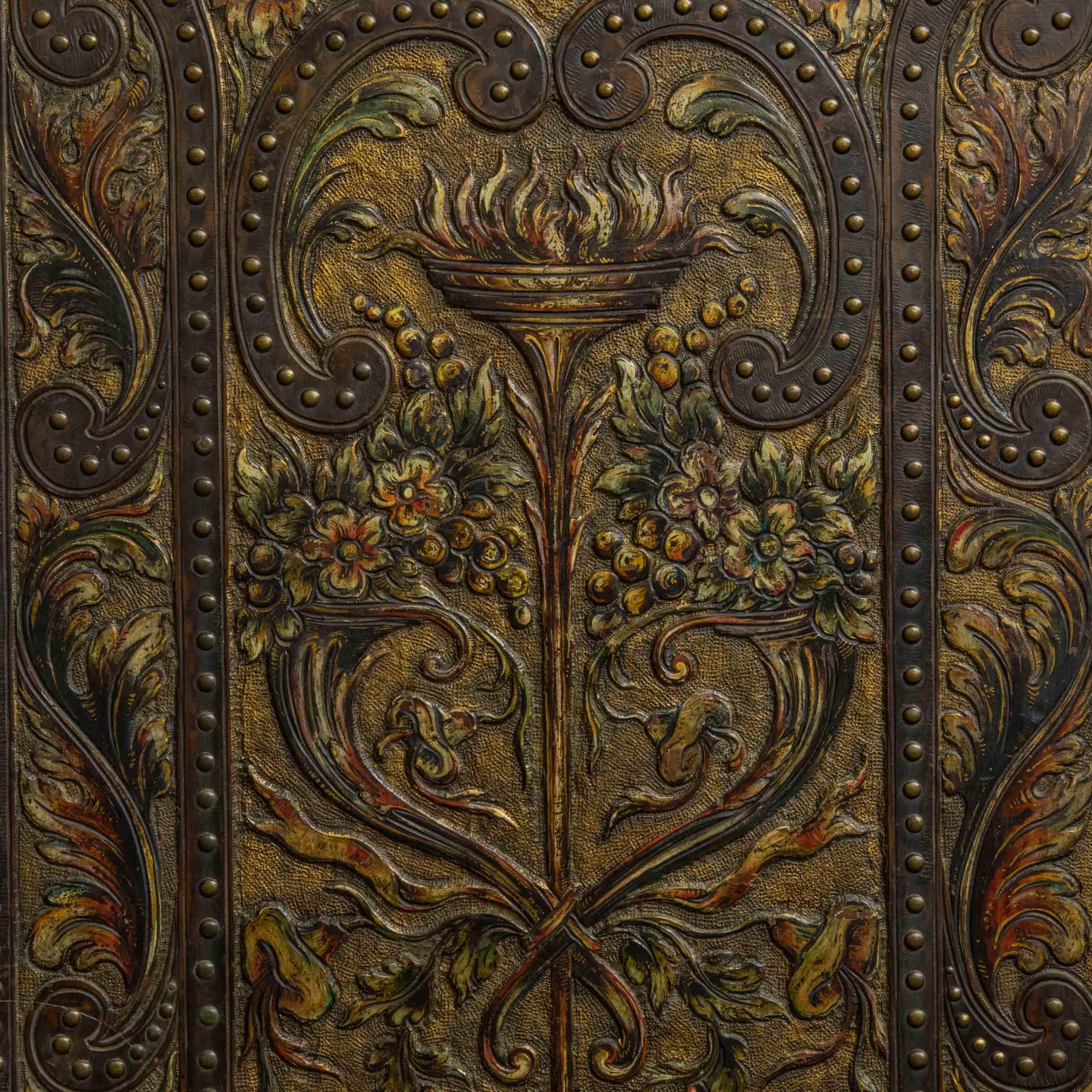 Victorian Embossed Leather Screen In Good Condition In Manchester, GB