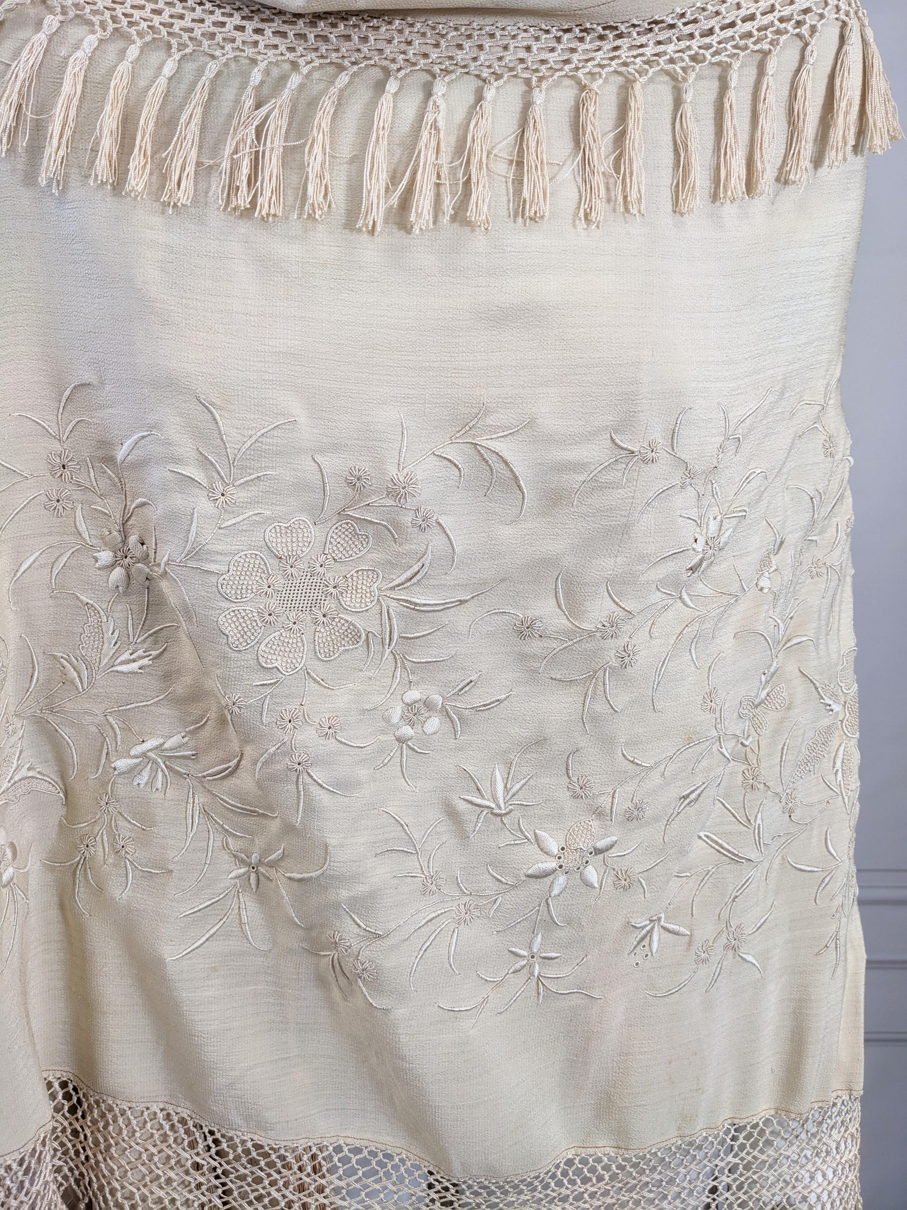 Victorian Embroidered Chinese Mantle Shawl For Sale 6