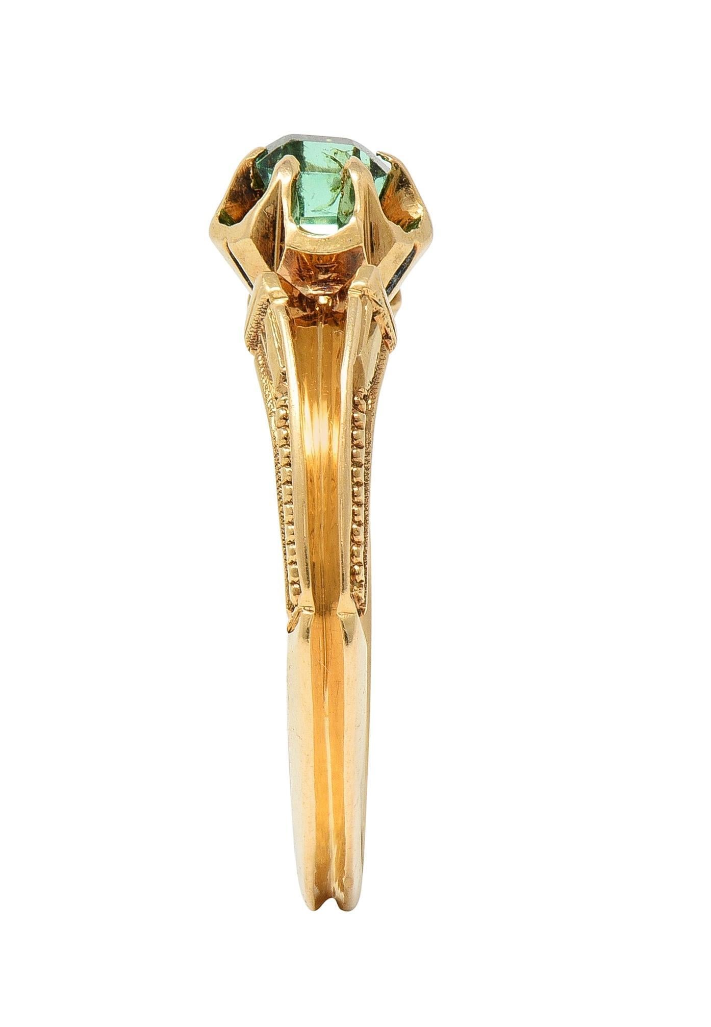 Victorian Emerald 18 Karat Yellow Gold Belcher Set Buttercup Antique Ring 6
