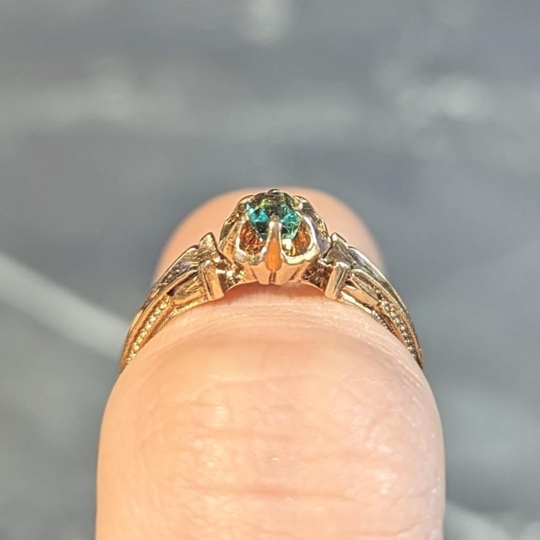 Victorian Emerald 18 Karat Yellow Gold Belcher Set Buttercup Antique Ring 9