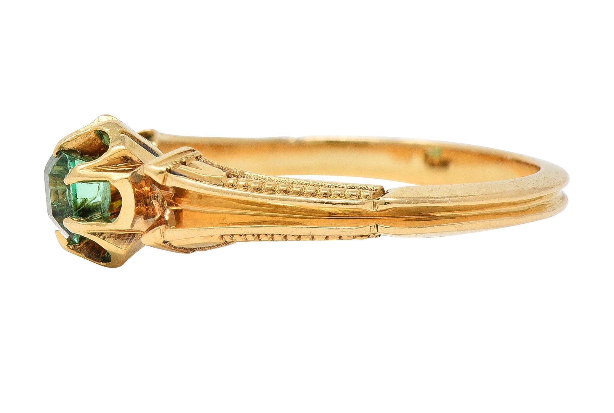 Victorian Emerald 18 Karat Yellow Gold Belcher Set Buttercup Antique Ring 1