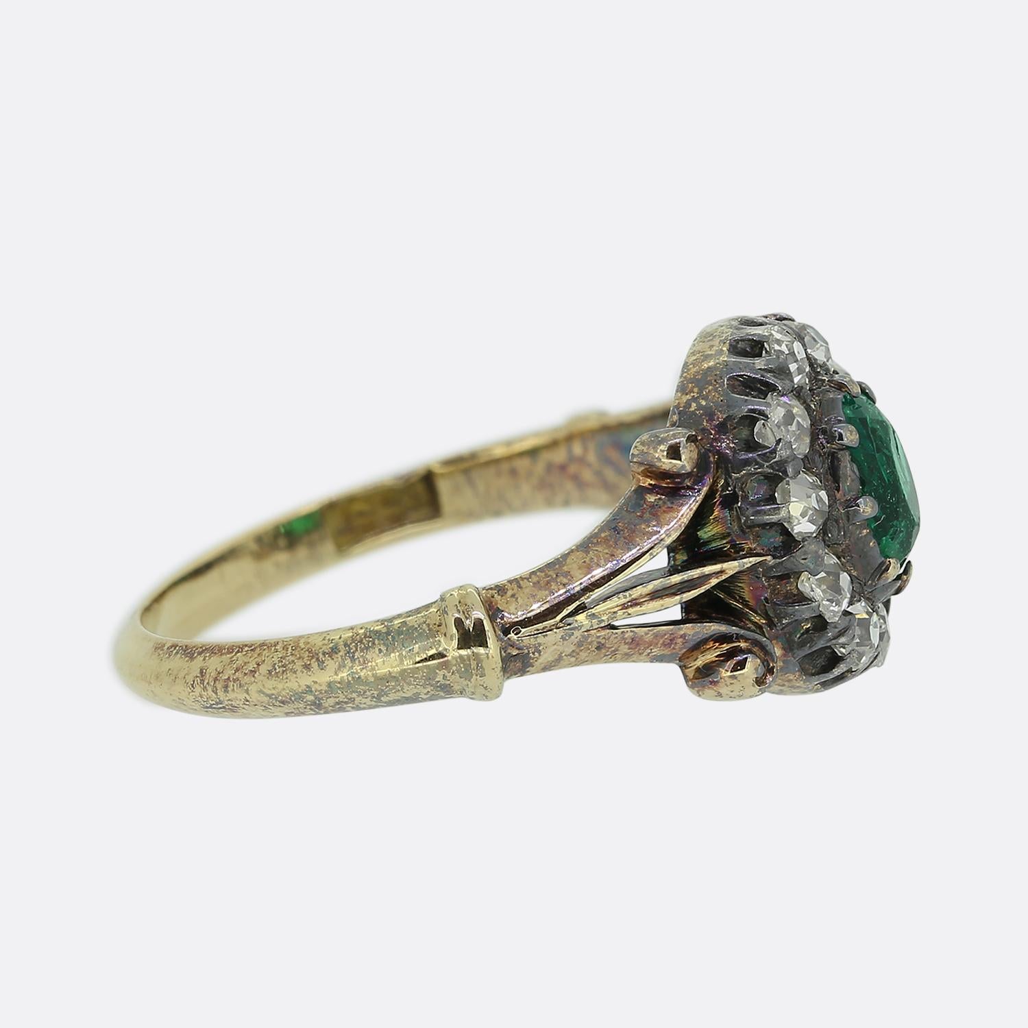 Victorian Emerald and Diamond Cluster Ring In Fair Condition For Sale In London, GB