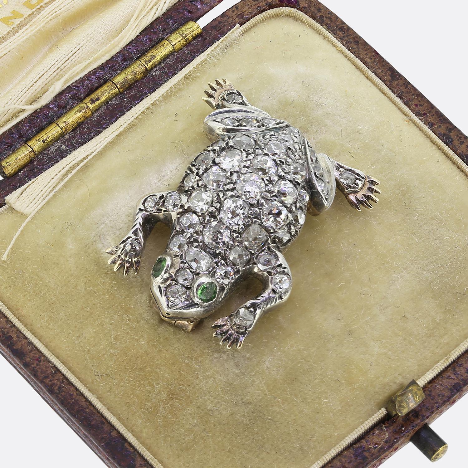 Victorian Emerald and Diamond Frog Brooch For Sale 1