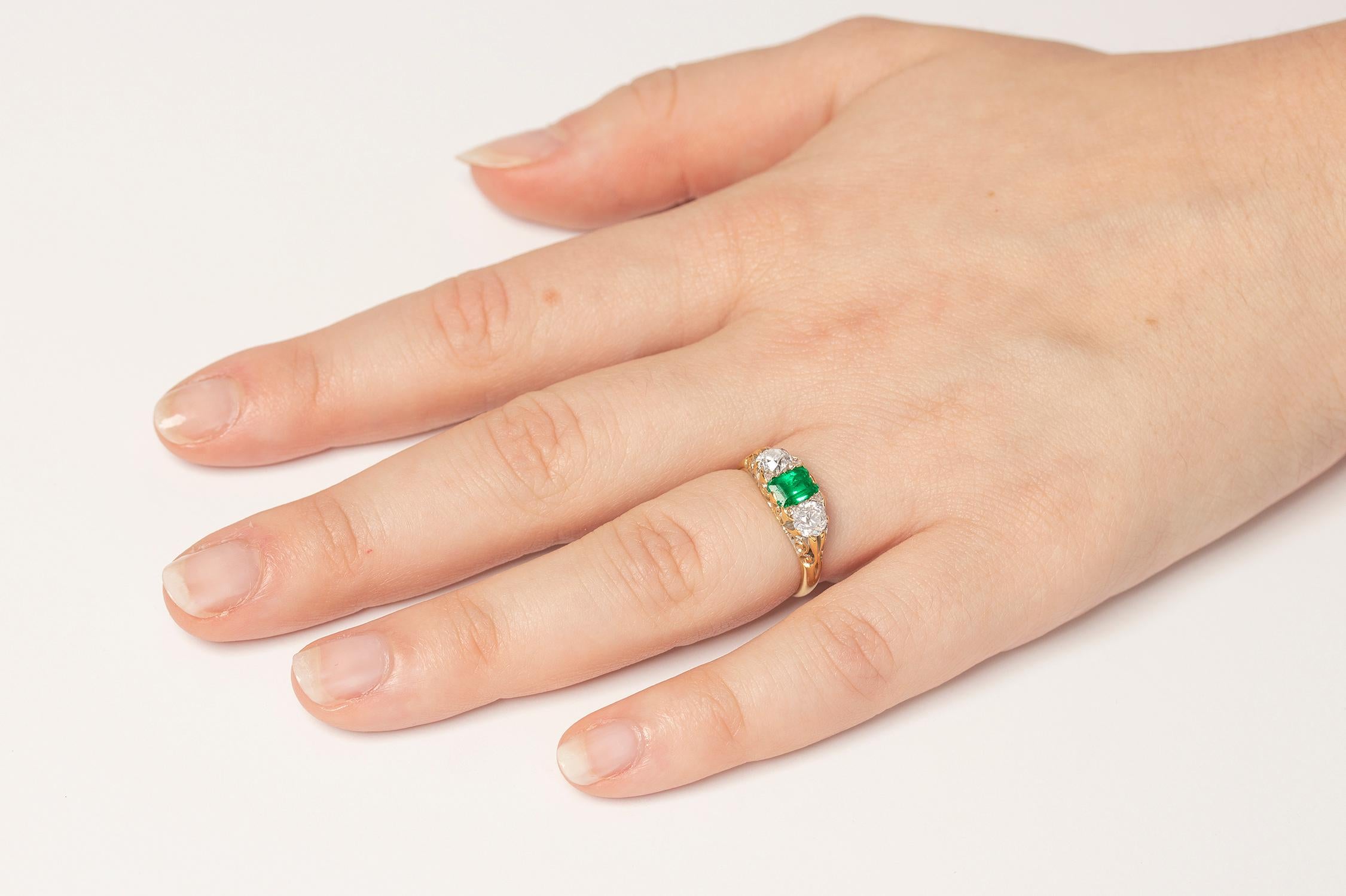 Women's or Men's Victorian Emerald and Diamond Three-Stone Ring, circa 1880s