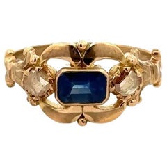 Anello vittoriano in oro vintage con zaffiro taglio smeraldo e diamante taglio rosa