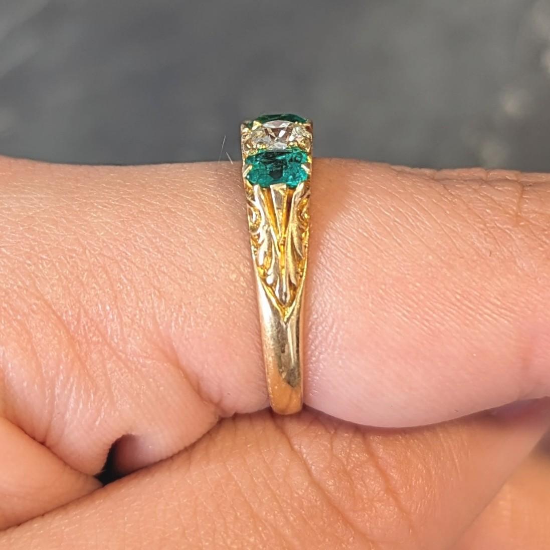 Victorian Emerald Diamond 18 Karat Yellow Gold Antique Five Stone Band Ring For Sale 10
