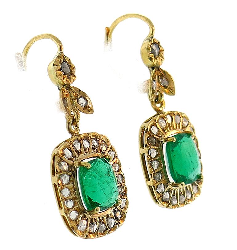 Victorian Emerald Diamond Dangle Earrings in Gold and Silver, Antique In Good Condition For Sale In Beverly Hills, CA