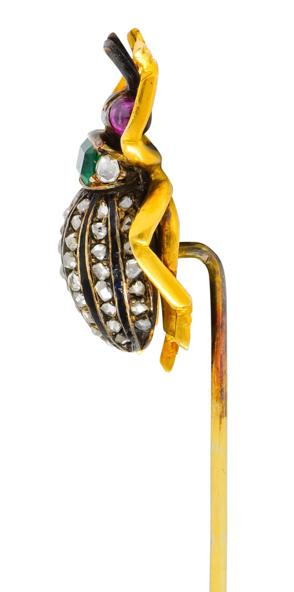 Victorien Épingle à cravate victorienne en or 14 carats avec émeraude, diamant et rubis et scarabée piqué en vente