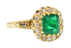 Victorian 2.12 Carats Emerald Old Mine Cut Diamond 14 Karat Yellow Gold Ring