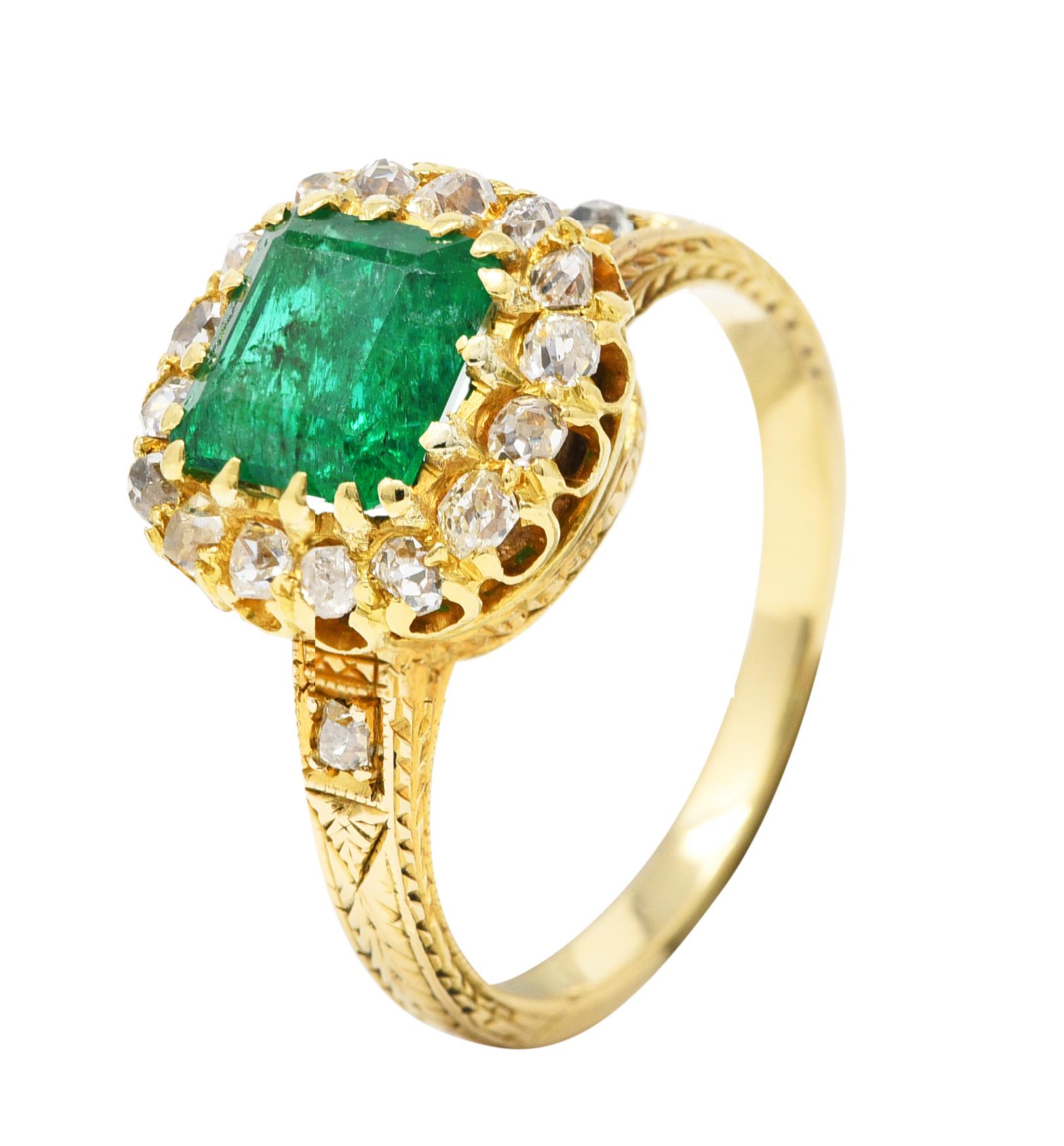Victorian 2.12 Carats Emerald Old Mine Cut Diamond 14 Karat Yellow Gold Ring 3