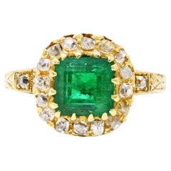 Victorian 2.12 Carats Emerald Old Mine Cut Diamond 14 Karat Yellow Gold Ring