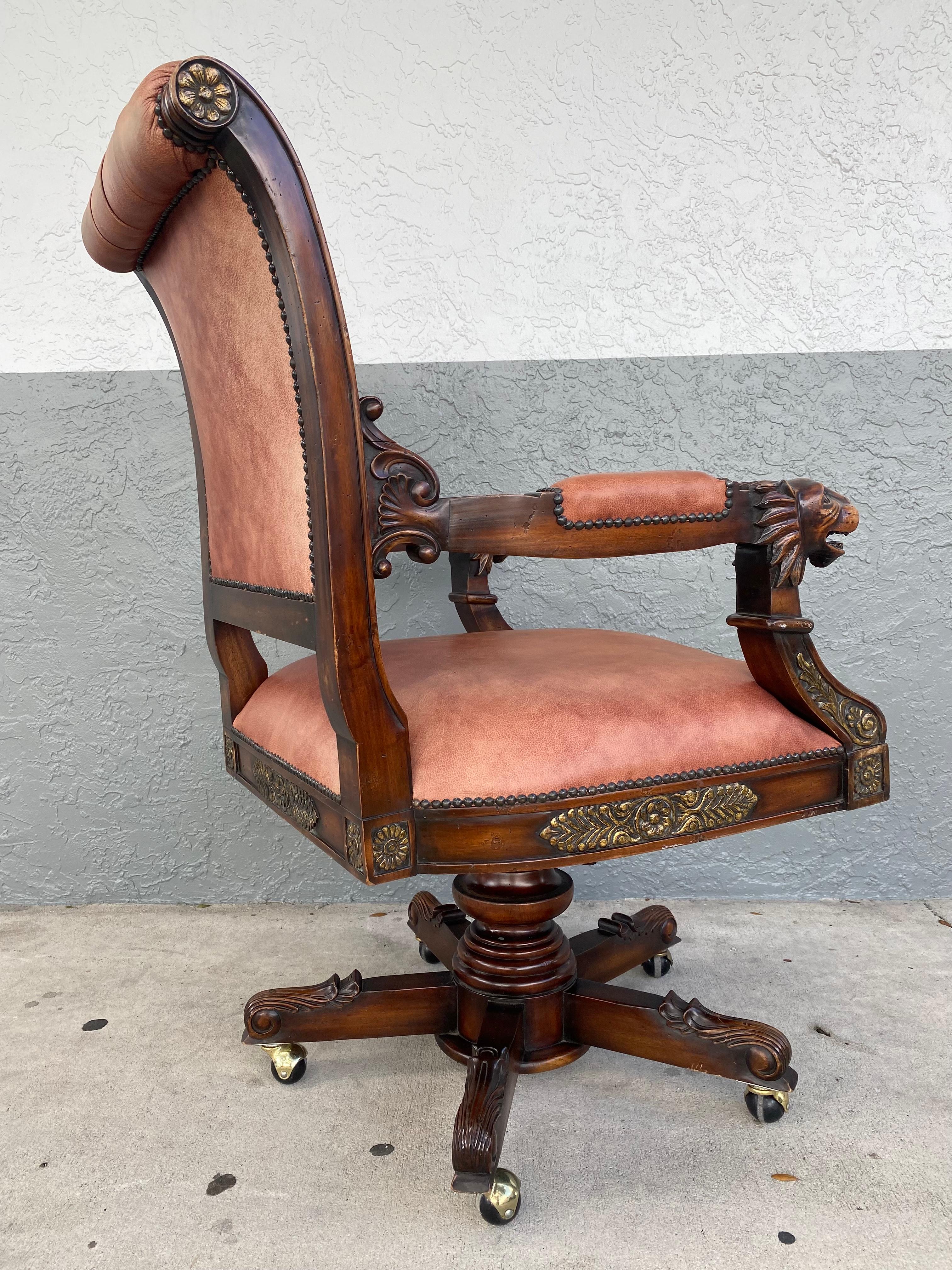 Victorian Empire Style Gilt Garved Wood Lion Head Swivel Chair In Good Condition For Sale In Fort Lauderdale, FL