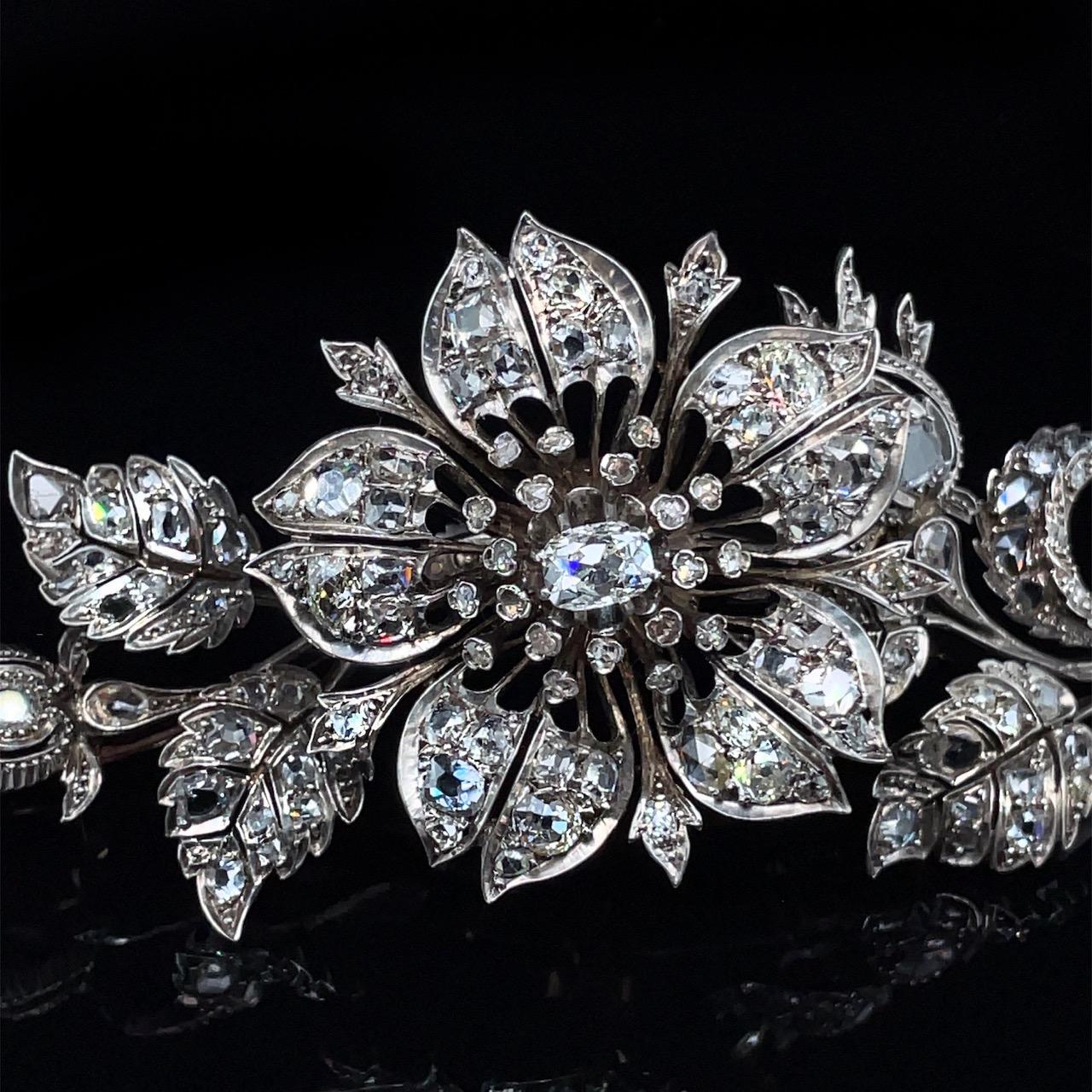 Victorian En Tremblant Diamond Flower Brooch, ca. 1880s In Good Condition In Idar-Oberstein, DE