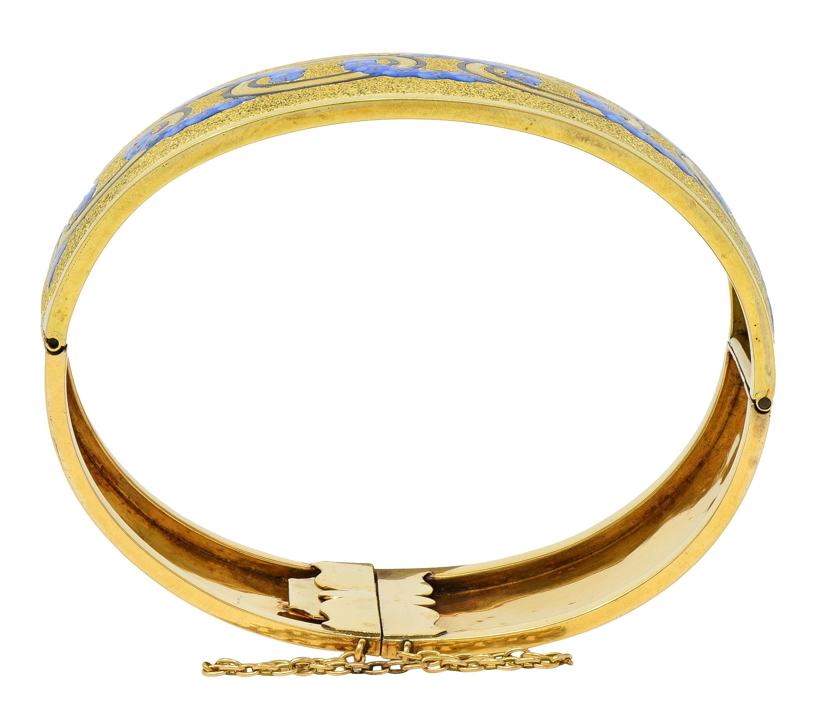 Bracelet en or jaune 18 carats à l'ancienne avec émail victorien et myosotis Pour femmes en vente