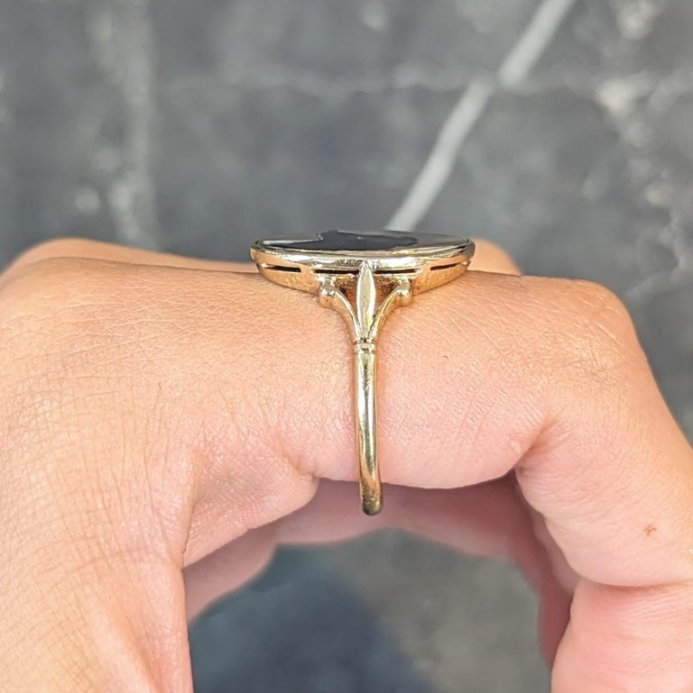 Victorian Enamel 18 Karat Yellow Gold Border Collie Dog Antique