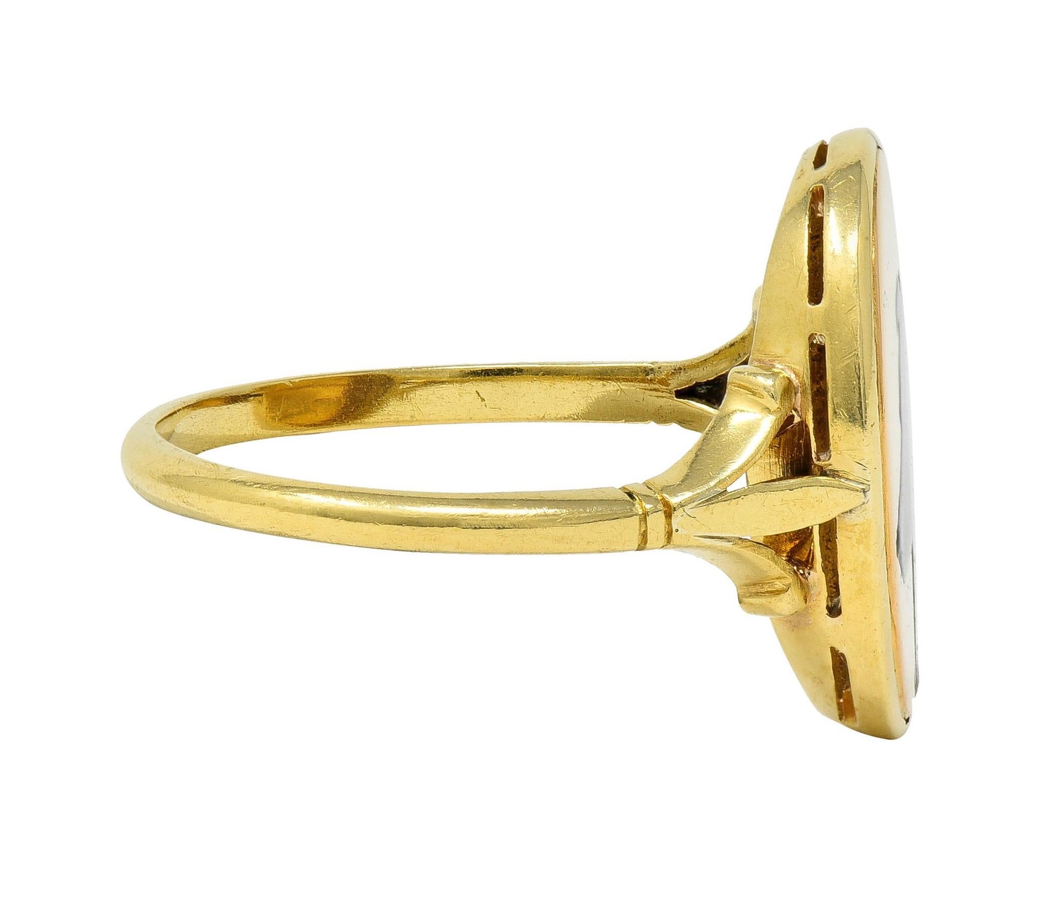 Women's or Men's Victorian Enamel 18 Karat Yellow Gold Border Collie Dog Antique Signet Ring