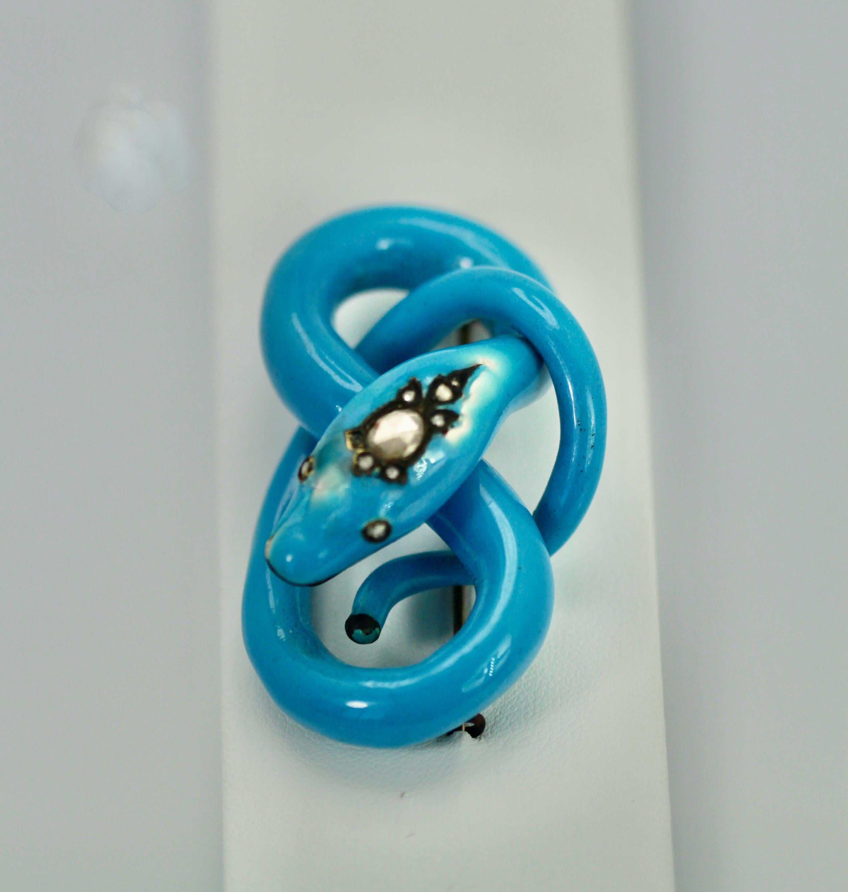 Victorian Enamel Diamond head Snake Brooch In Good Condition For Sale In North Hollywood, CA