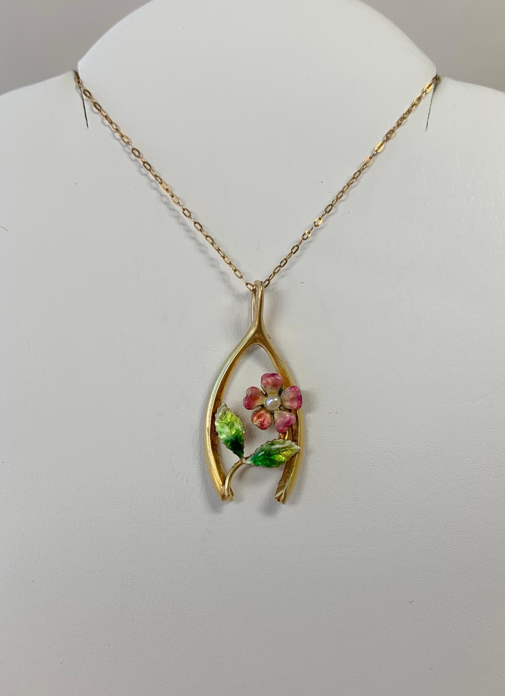 Victorian Enamel Forget Me Not Flower Pendant Necklace Horseshoe Wishbone Gold For Sale 2