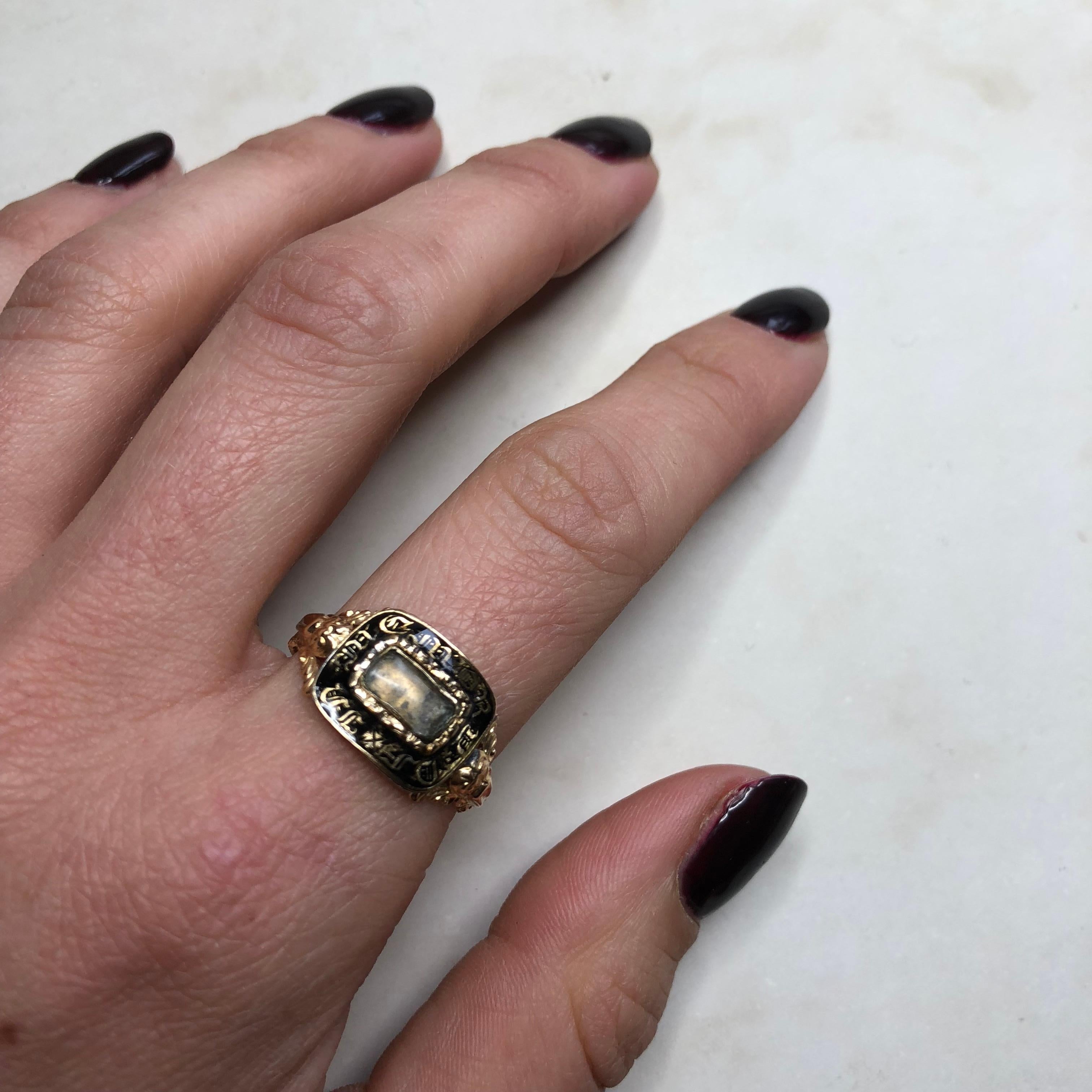 Victorian Enamel Glazed Locket Front Mourning 18 Carat Gold Ring 2