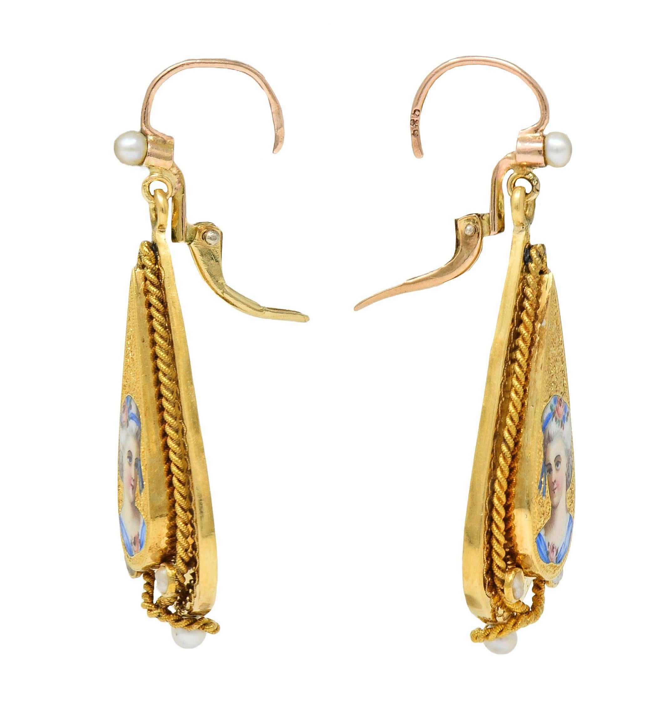 Orecchini vittoriani a goccia con perle smaltate in oro giallo 14 kt. In condizioni ottime in vendita a Philadelphia, PA